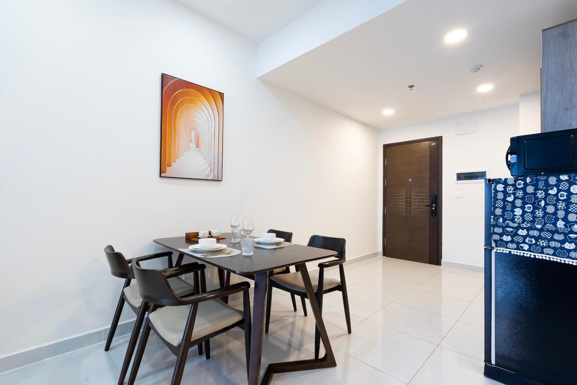 Unstay-089 At Soho D1 Saigon * TP. Hồ Chí Minh